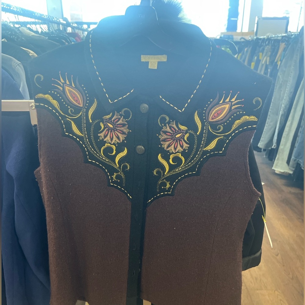 Vintage Carson Embroidered Wool Vest Western Floral 100% Wool
